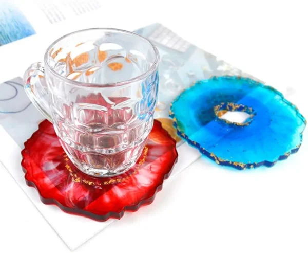 molde-posa-vaso-irregular-con-agujero-muestra- Molde de silicona posa vaso redondo con bordes irregulares y perforación en el centro