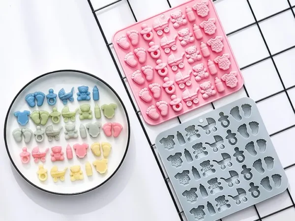 Molde de Silicona con 35 Mini Figuras para Baby Shower